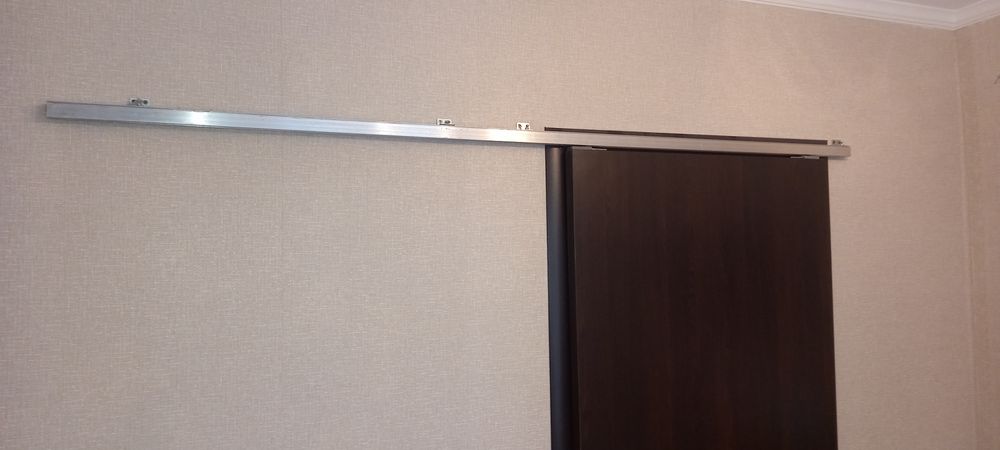 Двери межкомнатные б/у