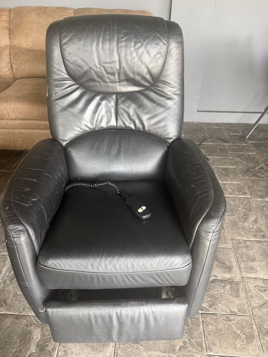 Fotoliu Recliner Electric din Piele – Relaxare & Funcție Medicală de Ridicare (Stand-Up Assist)