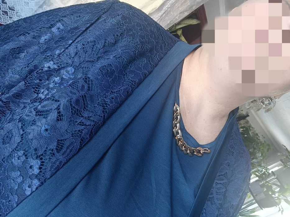 Продам недорого новый платье