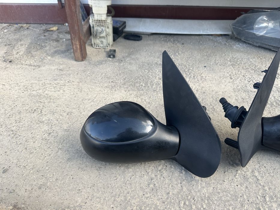 Огледало Пежо 206 ръчно