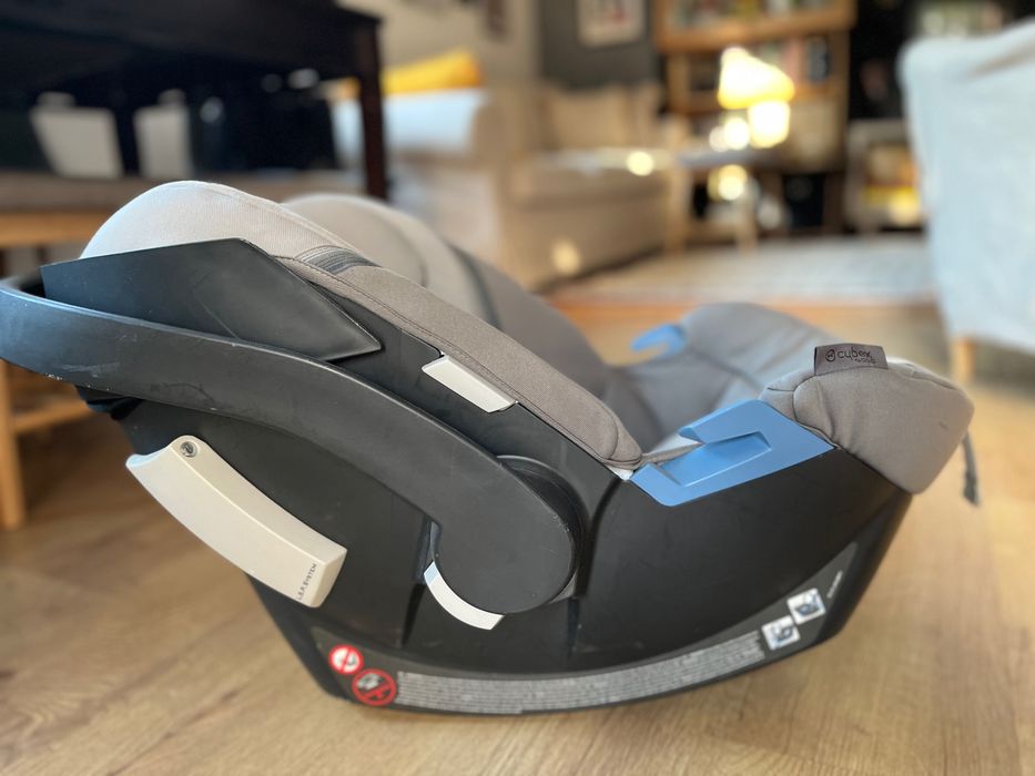 Столче за кола Cybex Aton