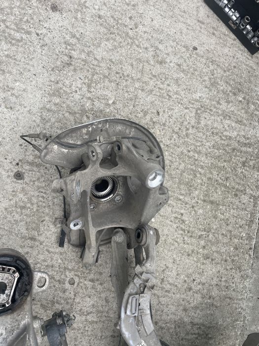 Fuzeta stanga / dreapta spate BMW g11 g12 seria 5 7