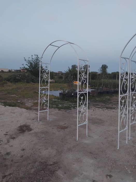 Arcade pergole balansoare de vânzare