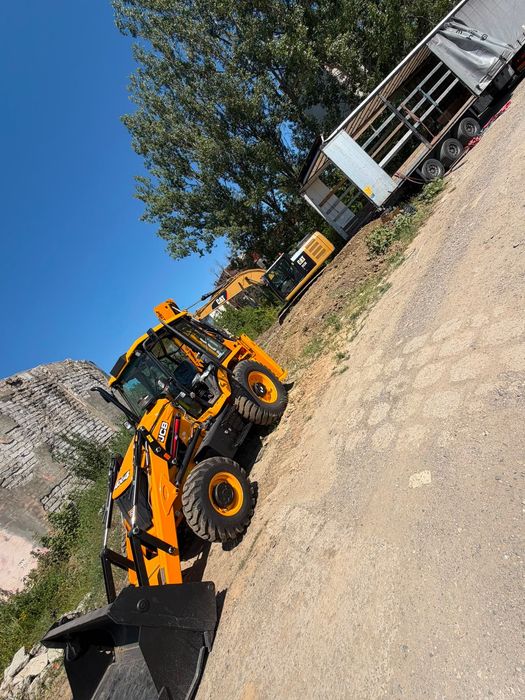 Buldoexcavator/JCB3DX