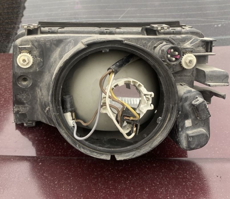 Фара на ауди с 4