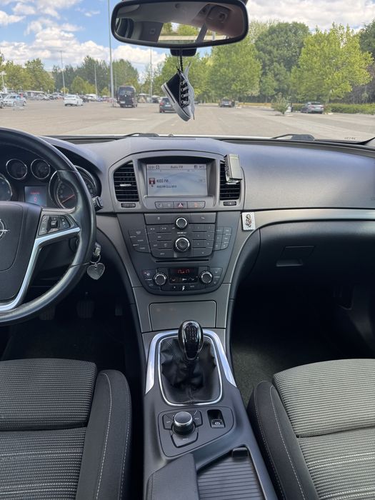 Opel Insignia 2011, motor defect