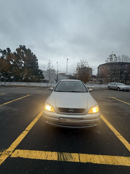 Opel Astra 1.6 benzina