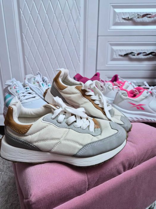 Продавам спортни обувки