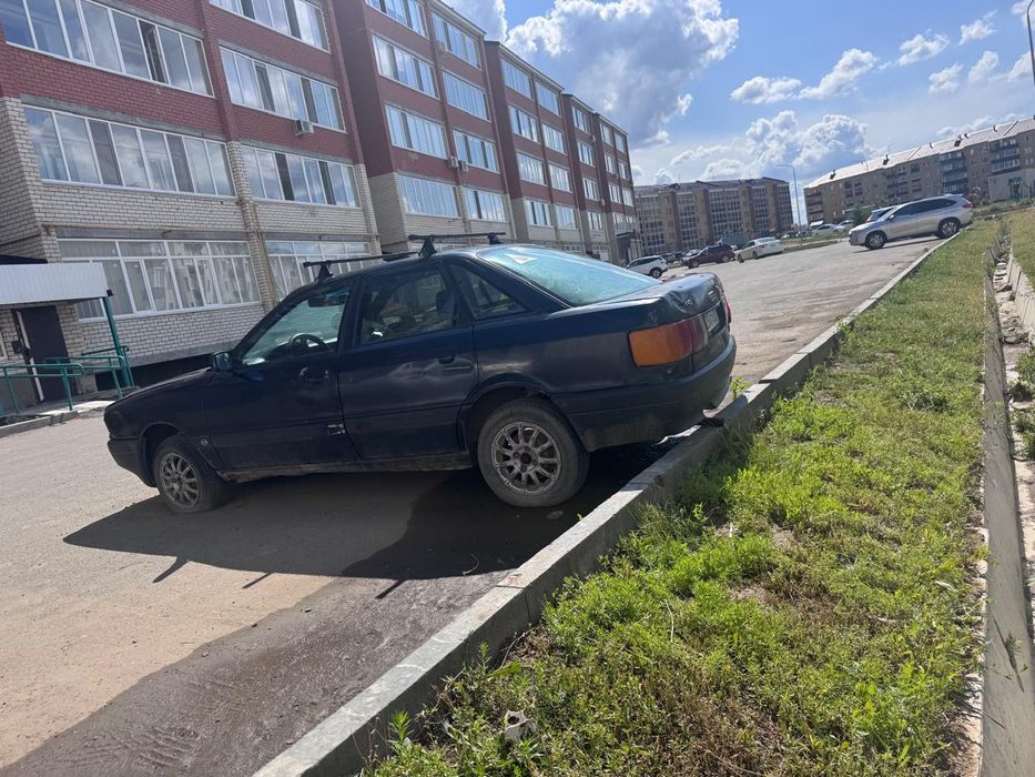 Продам машину ауди 90