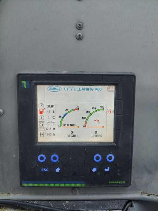 Vând maturatoare stradala Tennant A60 2008