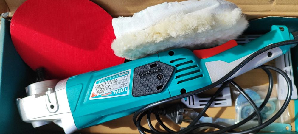 Полирмашина TOTAL Industrial, 1400 W, Ф 180 мм