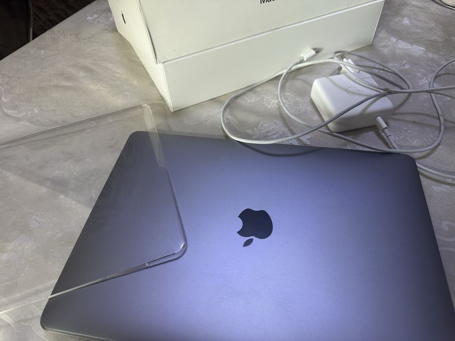MacBook Pro m1 inch 13.3