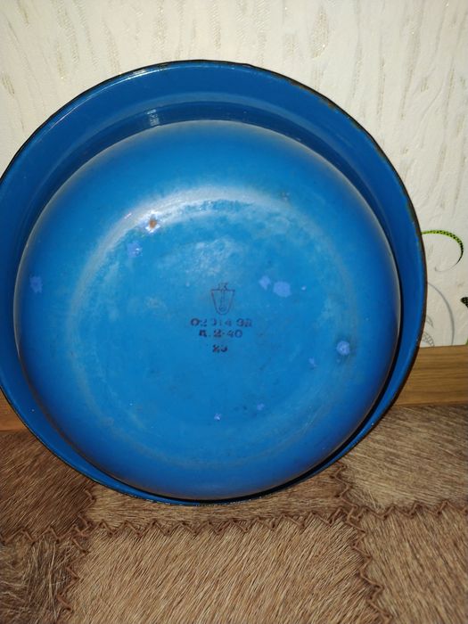 Продам чашку эмалированная