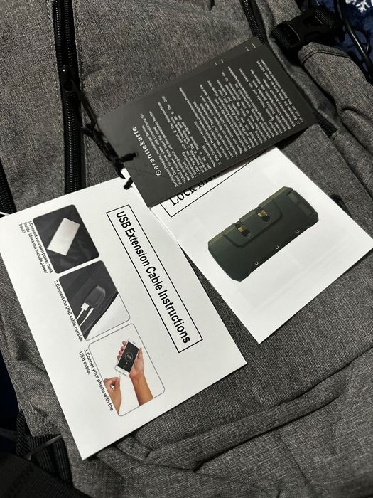 Wenig Rucsac cu Incarcator USB nou, cu etichete