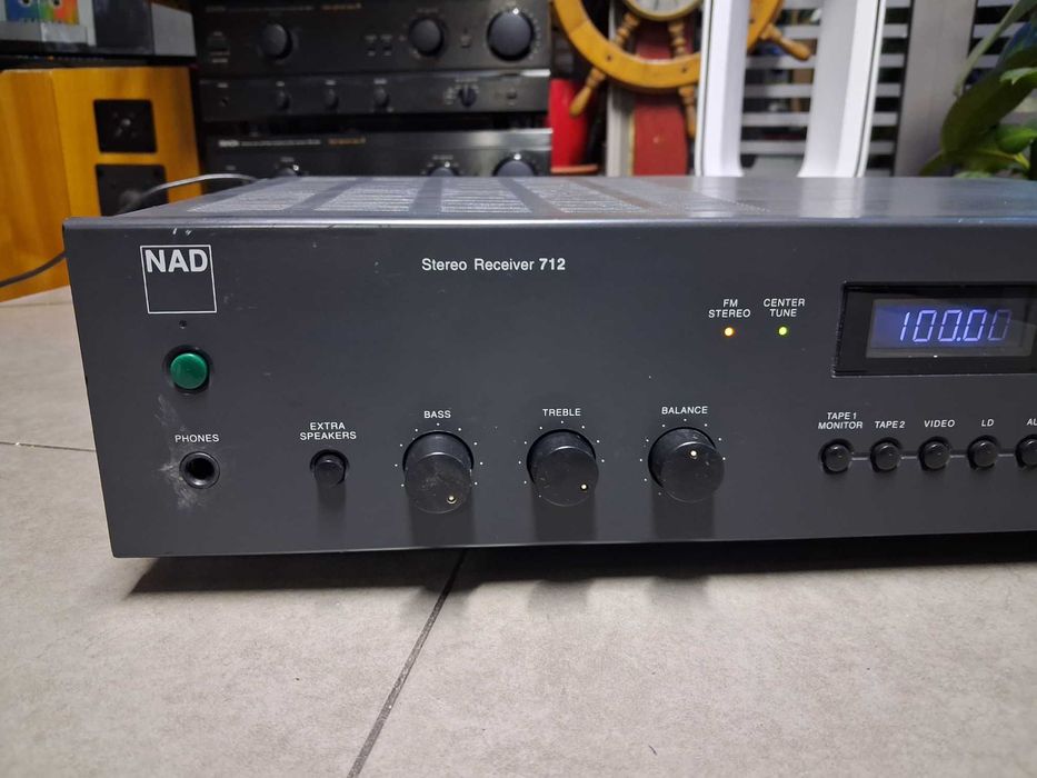 Nad 712 stereo receiver