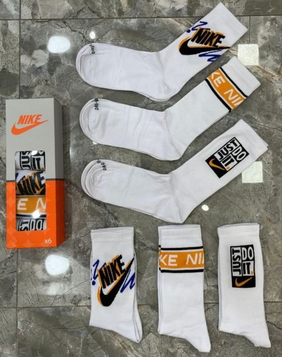 Страхотни дамски чорапи NIKE 6бр в кутия