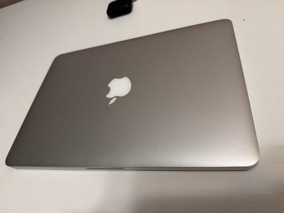 Продам macbook макбук