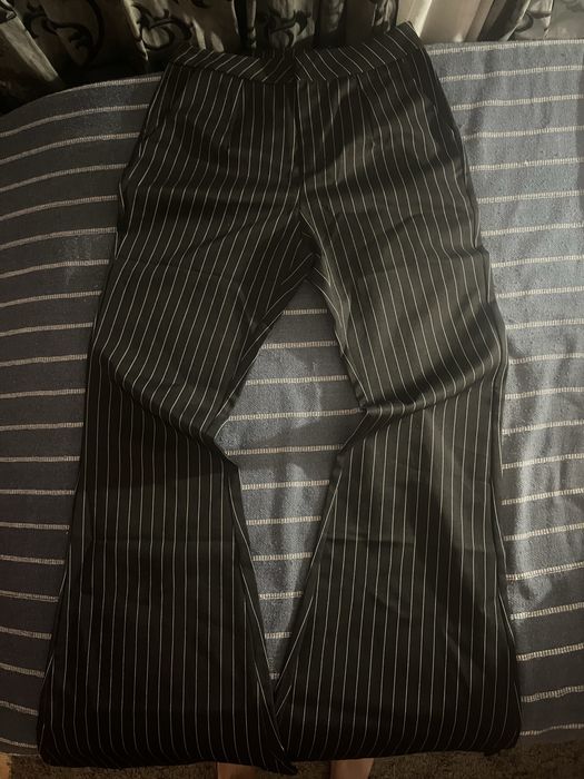 Костюм в полоску коасический