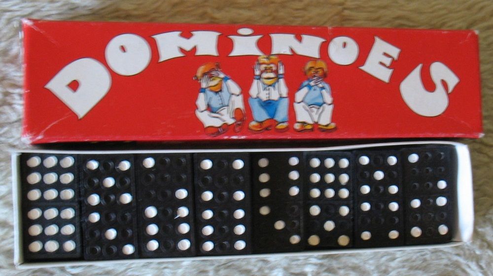 Домино, включва 28 плочки