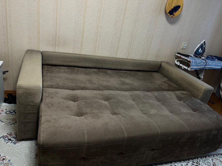 Продам диван в отличном состоянии