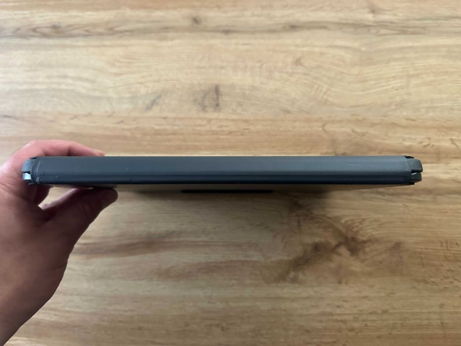 КАТО НОВА !!! Безжична клавиатура - кейс и поставка - LOGITECH Slim Folio Pro - iPad Pro 12.9