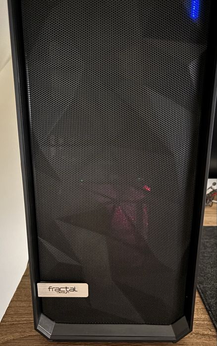 Настолен компютър за игри и работа (Крайна цена)