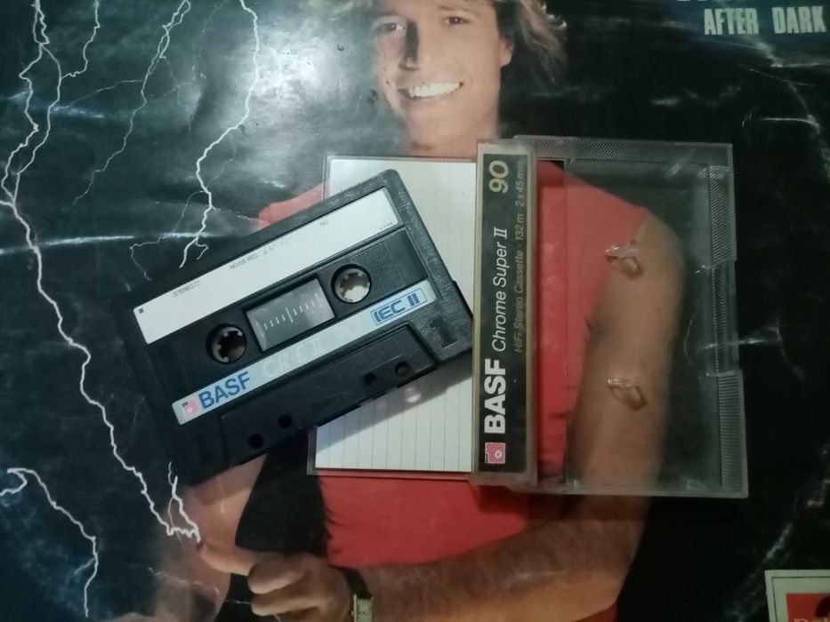 Caseta BASF Chrome cu muzică din anii 80