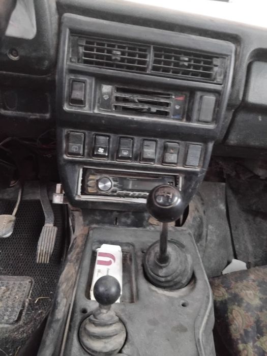 Niva sotiladi! Yili 2015