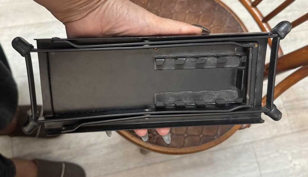 Подставка под ногу при игре на гитаре