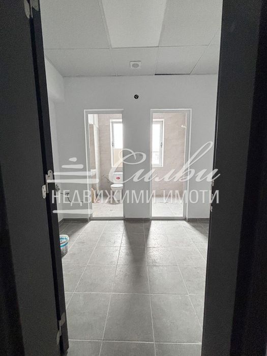 Дава се под наем Склад в Шумен, Добруджански - 2050 кв.м за 9409.5 € - Снимка #11