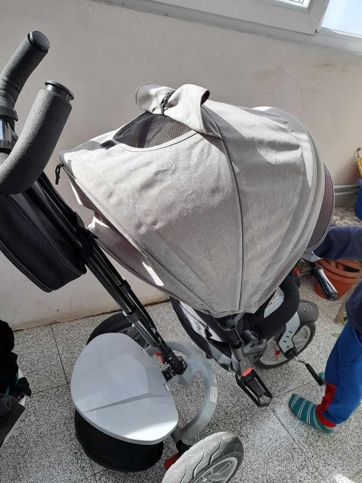 СПЕШНО!Детска триколка сива