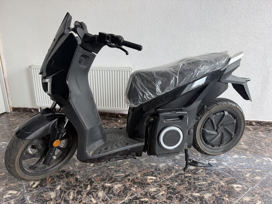 Vand scuter electric