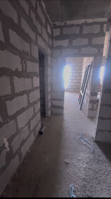 Buxoro city 2 xonali uy sotiladi