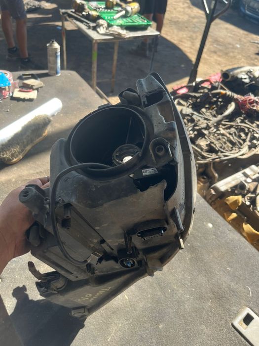 Фар за части с ксенон за Vw tiguan 2008 година десен