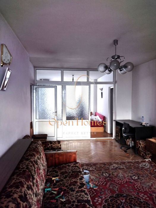 Продава се Тристаен апартамент в Пловдив, Въстанически - 135 кв.м за 1097 €/кв.м - Снимка #11