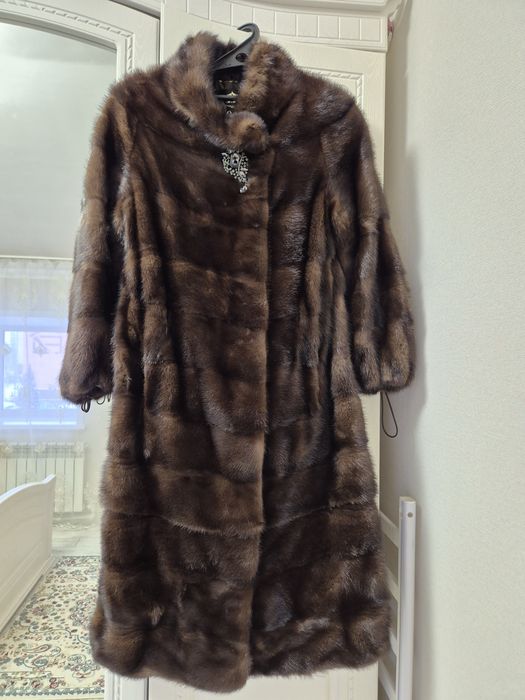 Продам норковую шубу