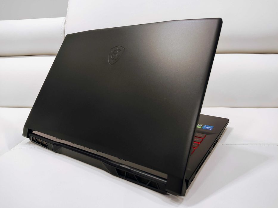Laptop gaming MSI katana , intel core i7 -11800H, video RTX 3050 TI