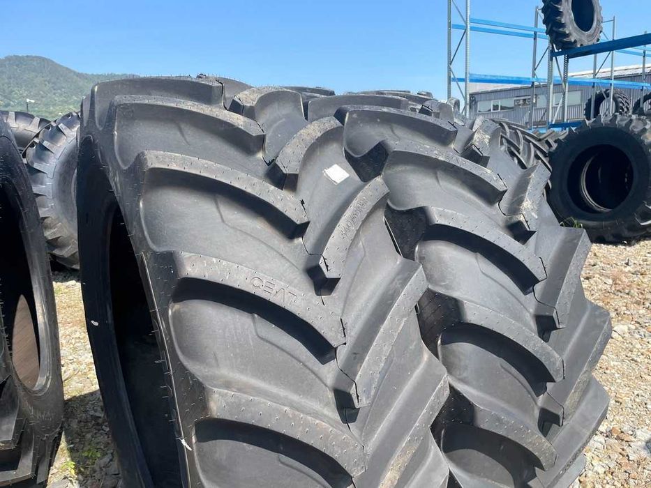 Cauciucuri noi marca CEAT Radiale pe insertie de metal 540/65r38