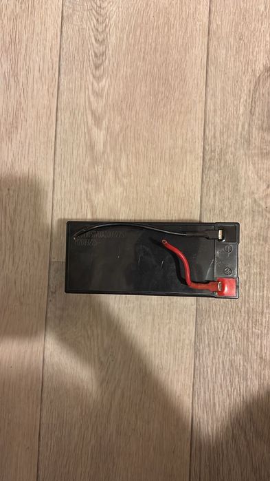 Продам срочно аккумулятор