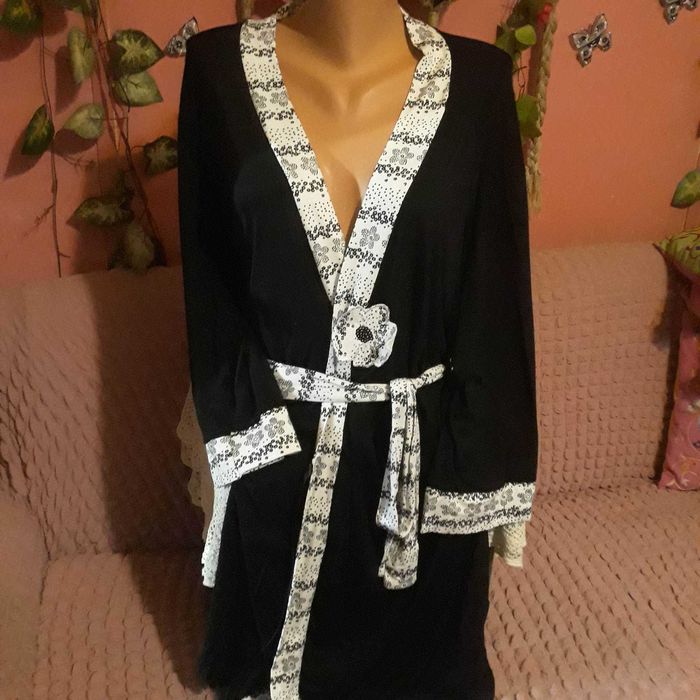Дамски Халат в черно/бяло