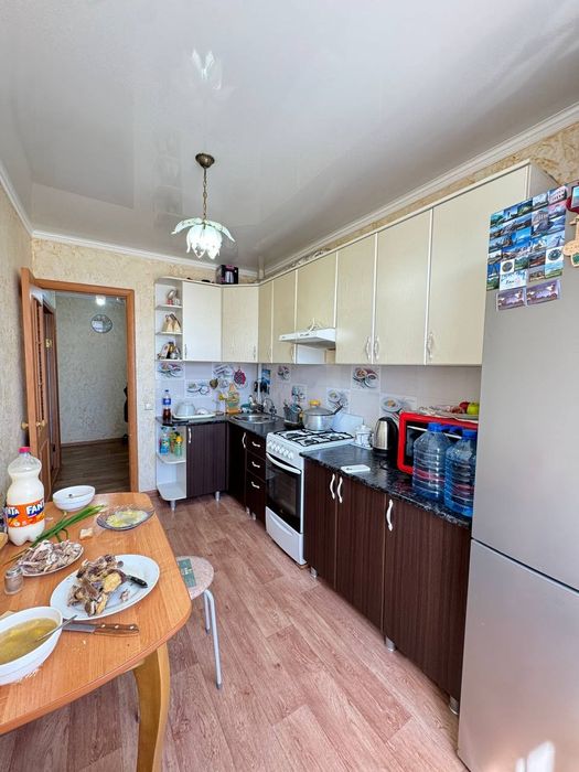 Продается 4 комнатная квартира