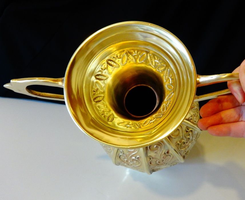 Медна ваза,медна кана,амфора 1.6 кг.