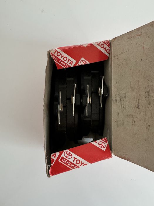 Продам колодки задние