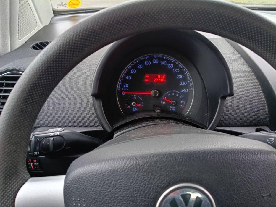 Wv beatle 1.6 benzina sunt proprietar