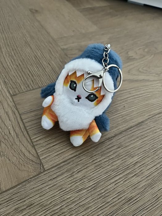 Продаются разные брелки на сумку-портфель