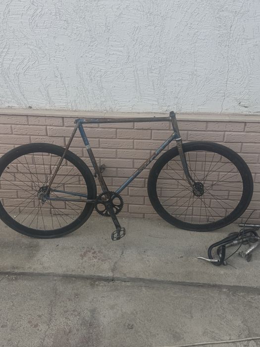 Запчасти и рама на фиксы