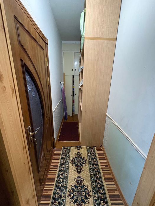 !! Уй сотилади 3хонали !!