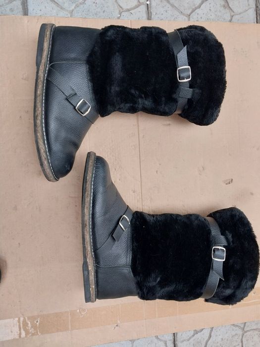 Продаются унты для севера.