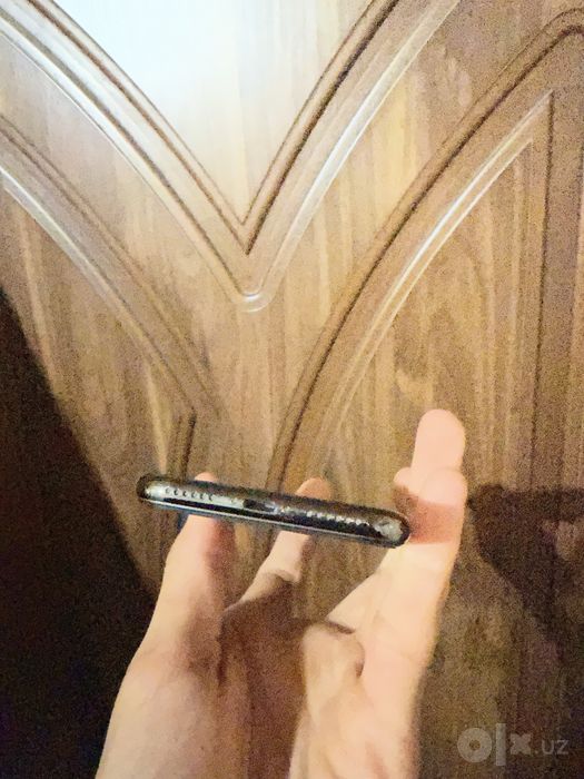 iPhone X 64Gb oyna singan