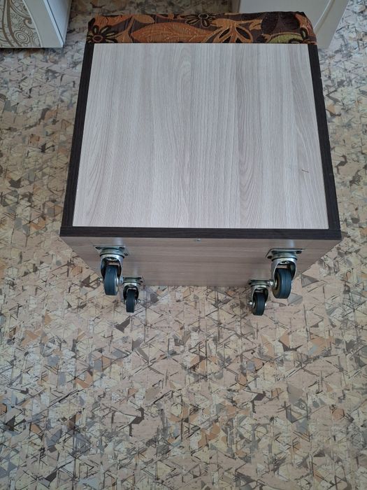 Продам пуфик новый